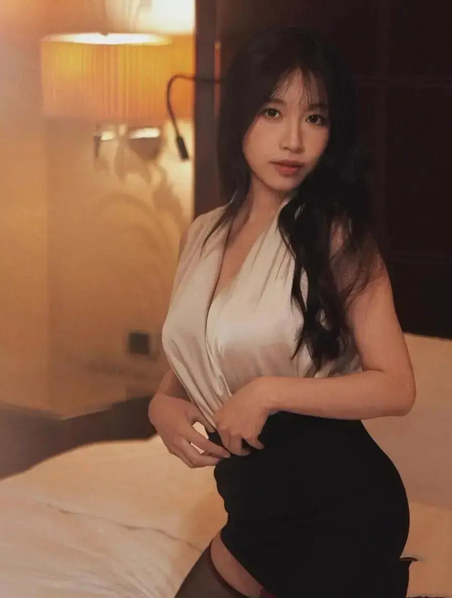 苏畅艾熙双人演绎《小凤新婚》全集完整版-无删减高清在线观看-小凤新婚免登录极速秒存-夸克UC网盘免费放送